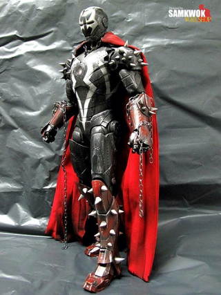 Illustration for article titled Incredible Customized Iron Man Figures